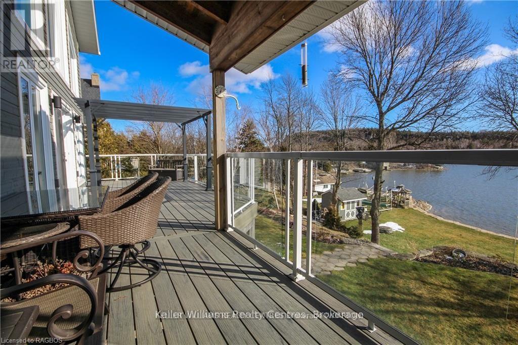 74 North Shore Road, Northern Bruce Peninsula, Ontario  N0H 1W0 - Photo 36 - X12049412