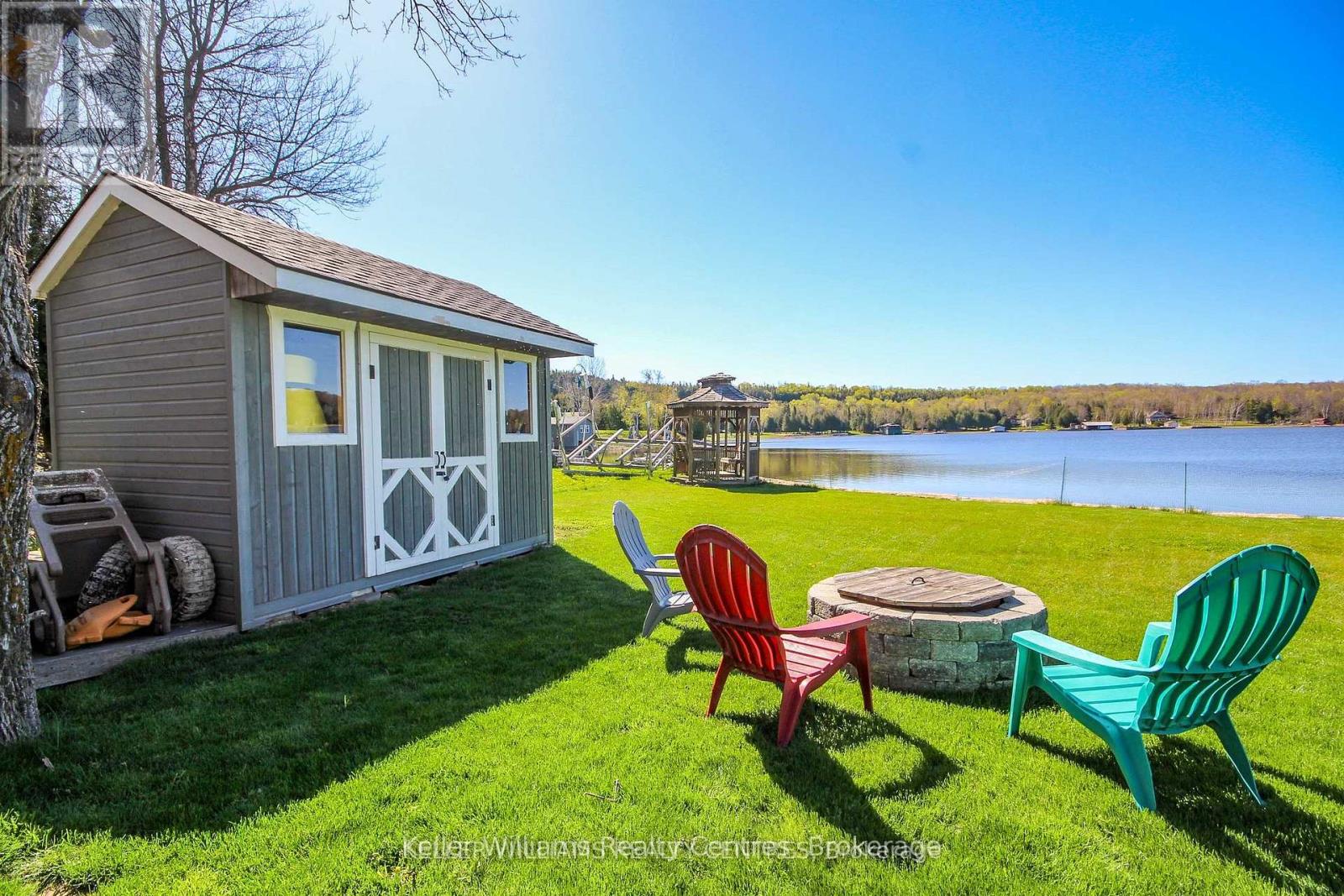 74 North Shore Road, Northern Bruce Peninsula, Ontario  N0H 1W0 - Photo 41 - X12049412