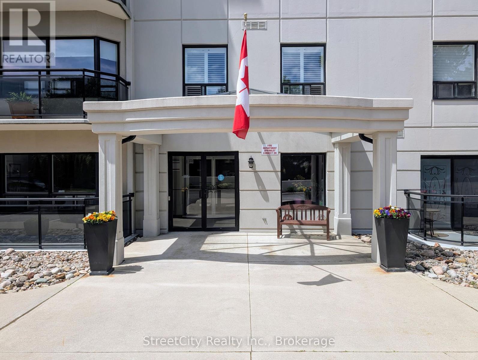 501 - 160 Romeo Street S, Stratford, Ontario  N5A 4S9 - Photo 3 - X12049490