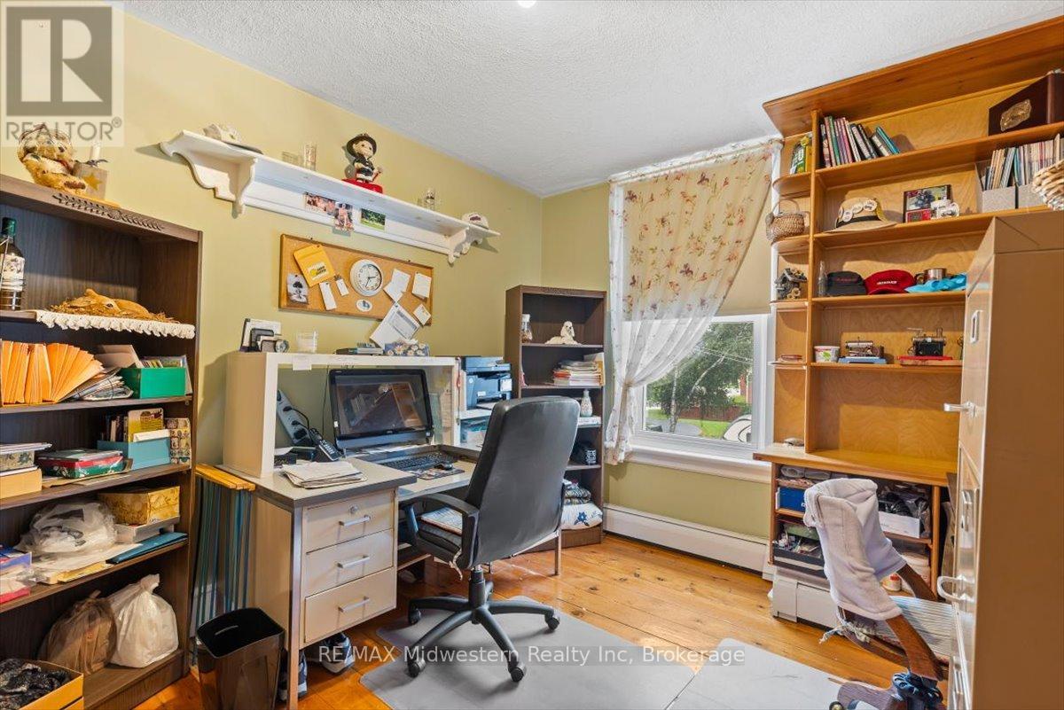 163 John Street S, Minto, Ontario  N0G 1Z0 - Photo 15 - X12049582