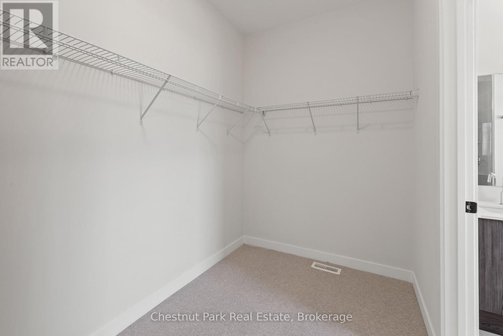 1003 Kings Ridge Court, Lake Of Bays, Ontario  P1H 0K1 - Photo 20 - X12051067