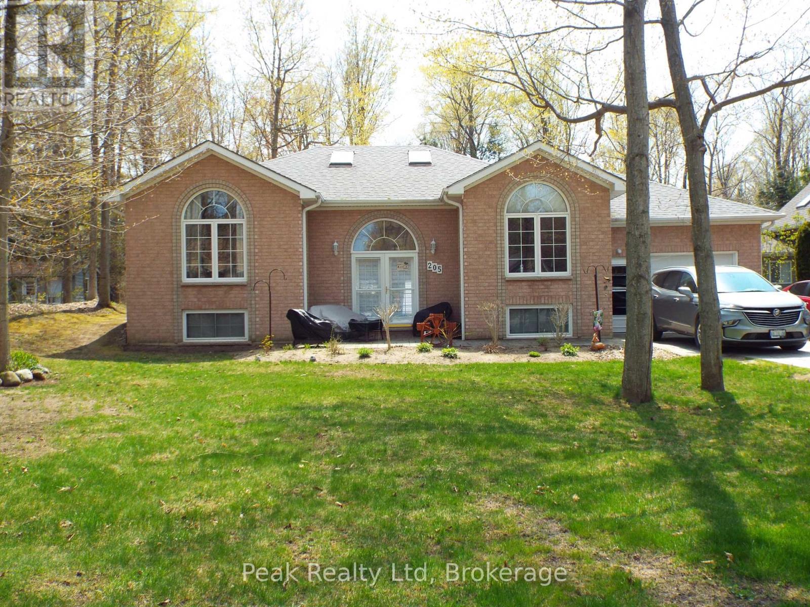 205 BIRCH CRESCENT, Huron-Kinloss, Ontario