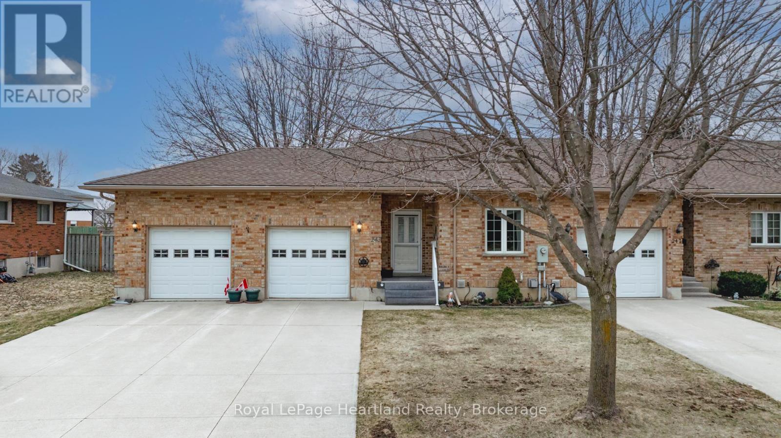 243 Martha Street, Goderich, Ontario  N7A 3B4 - Photo 1 - X12053466
