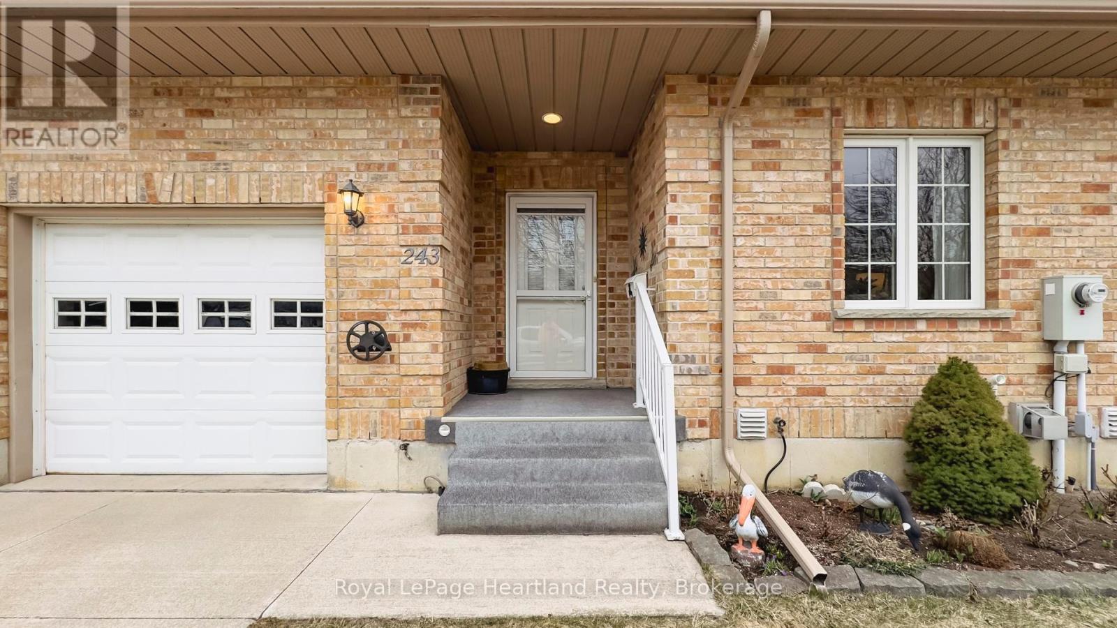 243 Martha Street, Goderich, Ontario  N7A 3B4 - Photo 36 - X12053466