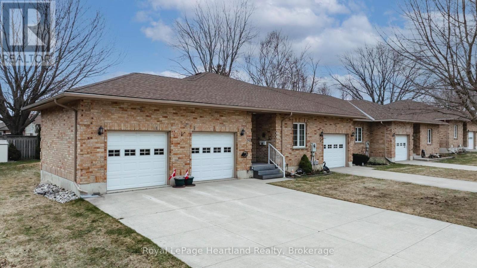 243 Martha Street, Goderich, Ontario  N7A 3B4 - Photo 41 - X12053466