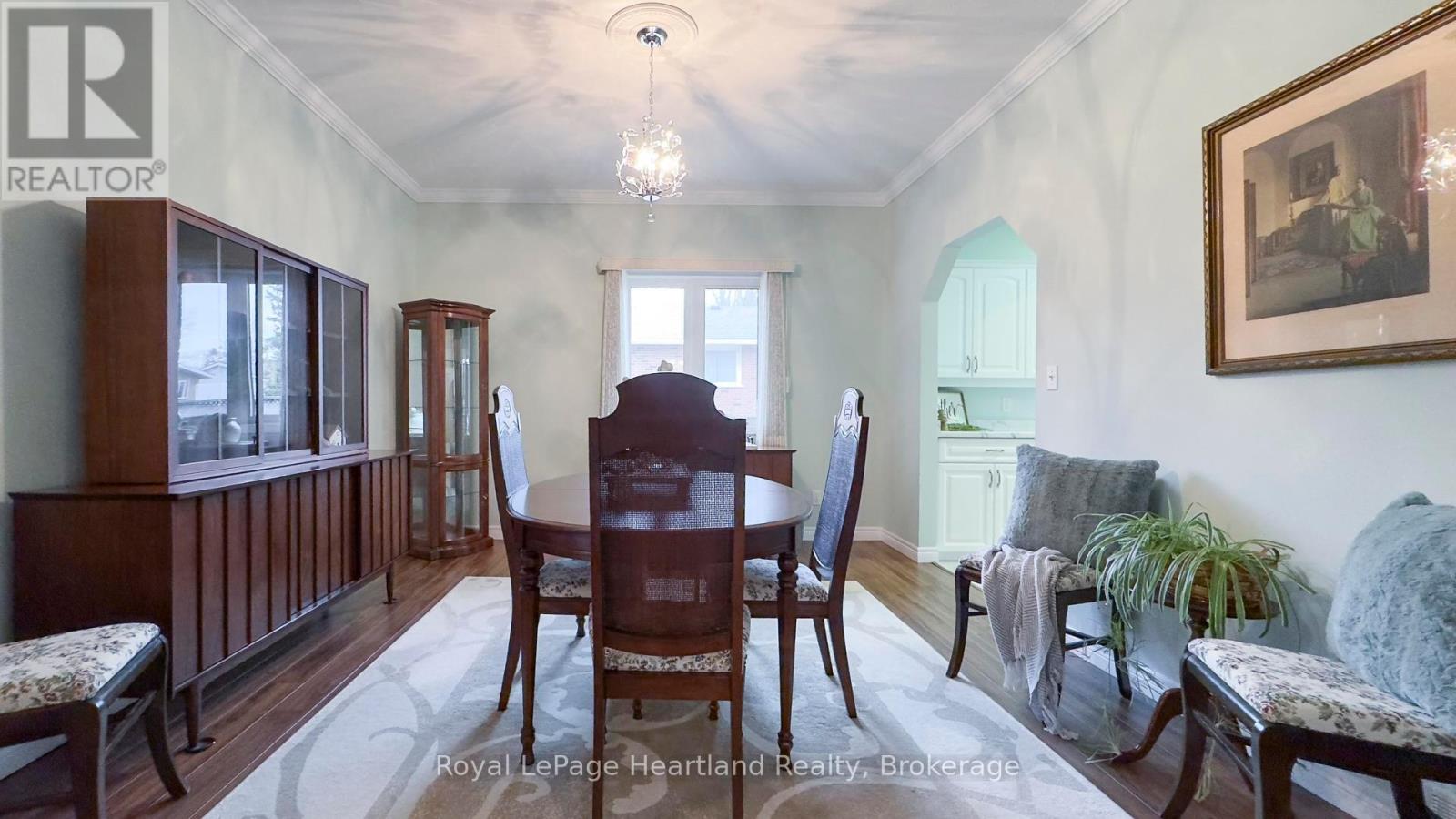 243 Martha Street, Goderich, Ontario  N7A 3B4 - Photo 9 - X12053466