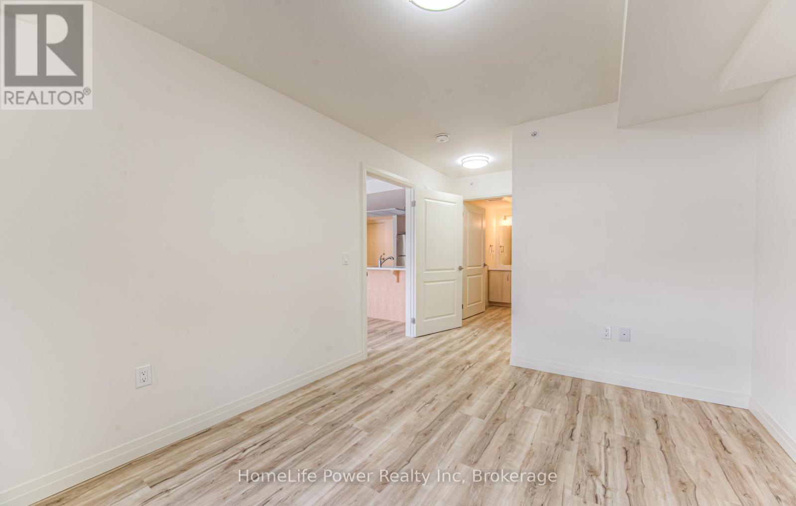 218 - 301 Westmount Road, Kitchener, Ontario  N2M 5M9 - Photo 23 - X12053855