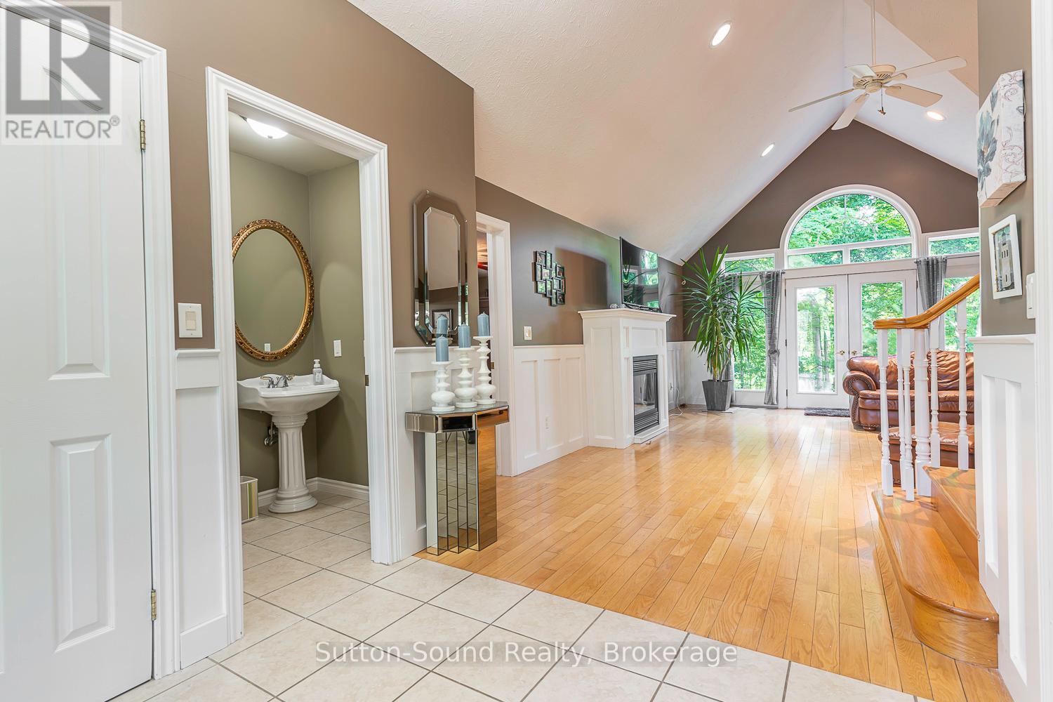 124 Golden Pond Drive, South Bruce Peninsula, Ontario  N0H 2T0 - Photo 15 - X12054463