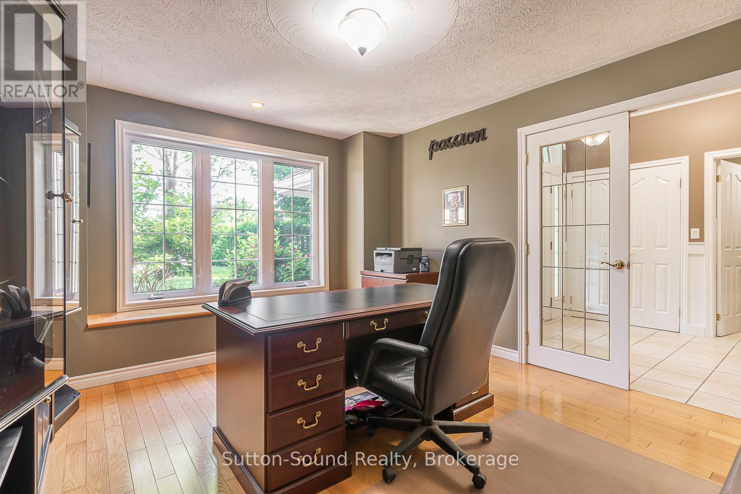 124 Golden Pond Drive, South Bruce Peninsula, Ontario  N0H 2T0 - Photo 22 - X12054463