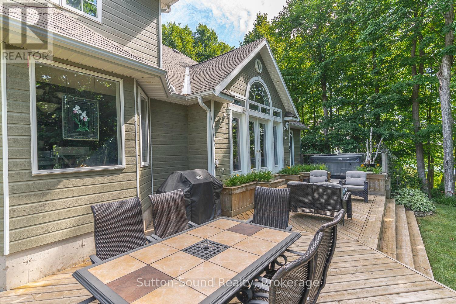 124 Golden Pond Drive, South Bruce Peninsula, Ontario  N0H 2T0 - Photo 34 - X12054463