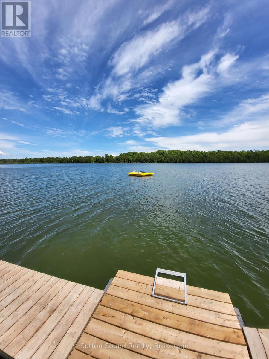 124 Golden Pond Drive, South Bruce Peninsula, Ontario  N0H 2T0 - Photo 47 - X12054463