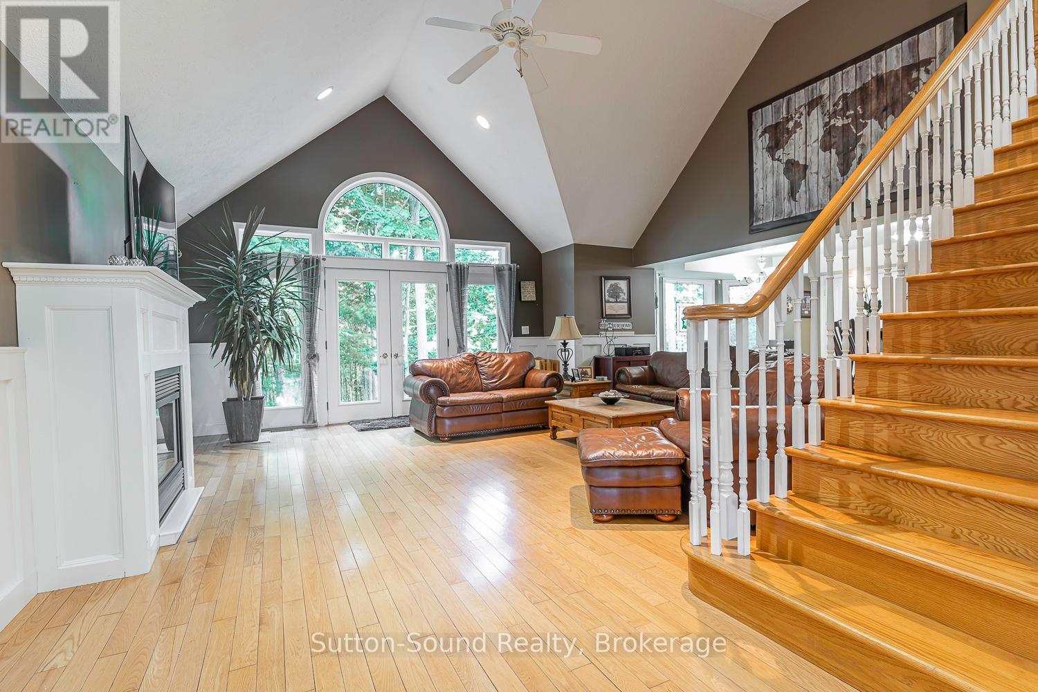 124 Golden Pond Drive, South Bruce Peninsula, Ontario  N0H 2T0 - Photo 7 - X12054463