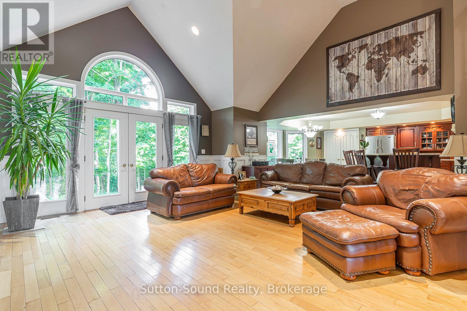 124 Golden Pond Drive, South Bruce Peninsula, Ontario  N0H 2T0 - Photo 8 - X12054463