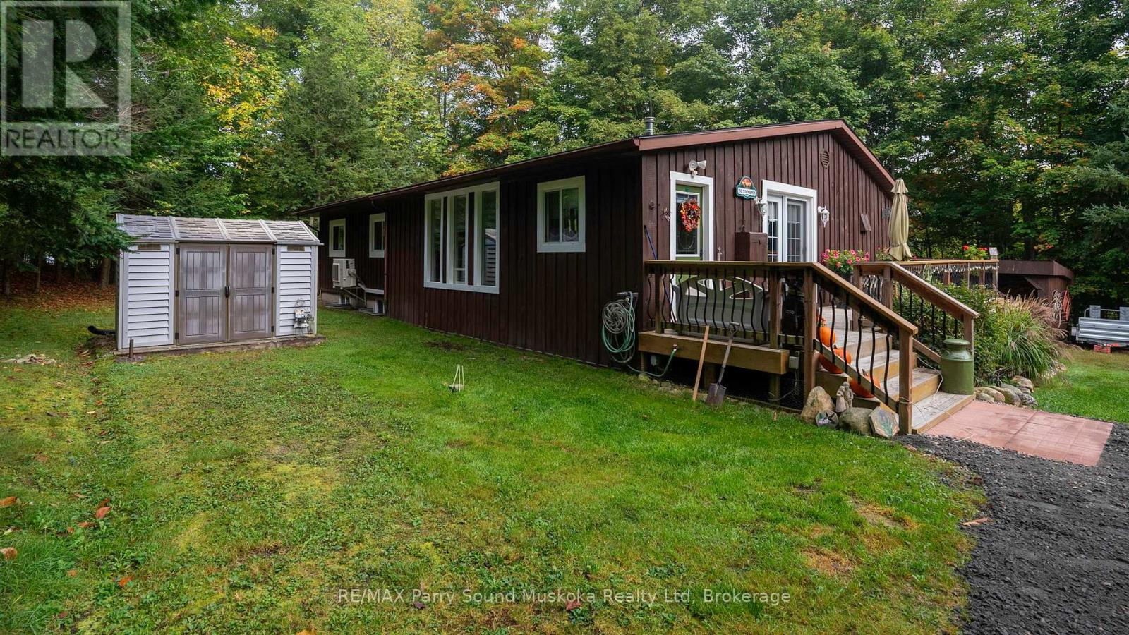 99 Bayview Drive, Carling, Ontario  P0G 1G0 - Photo 9 - X12055708