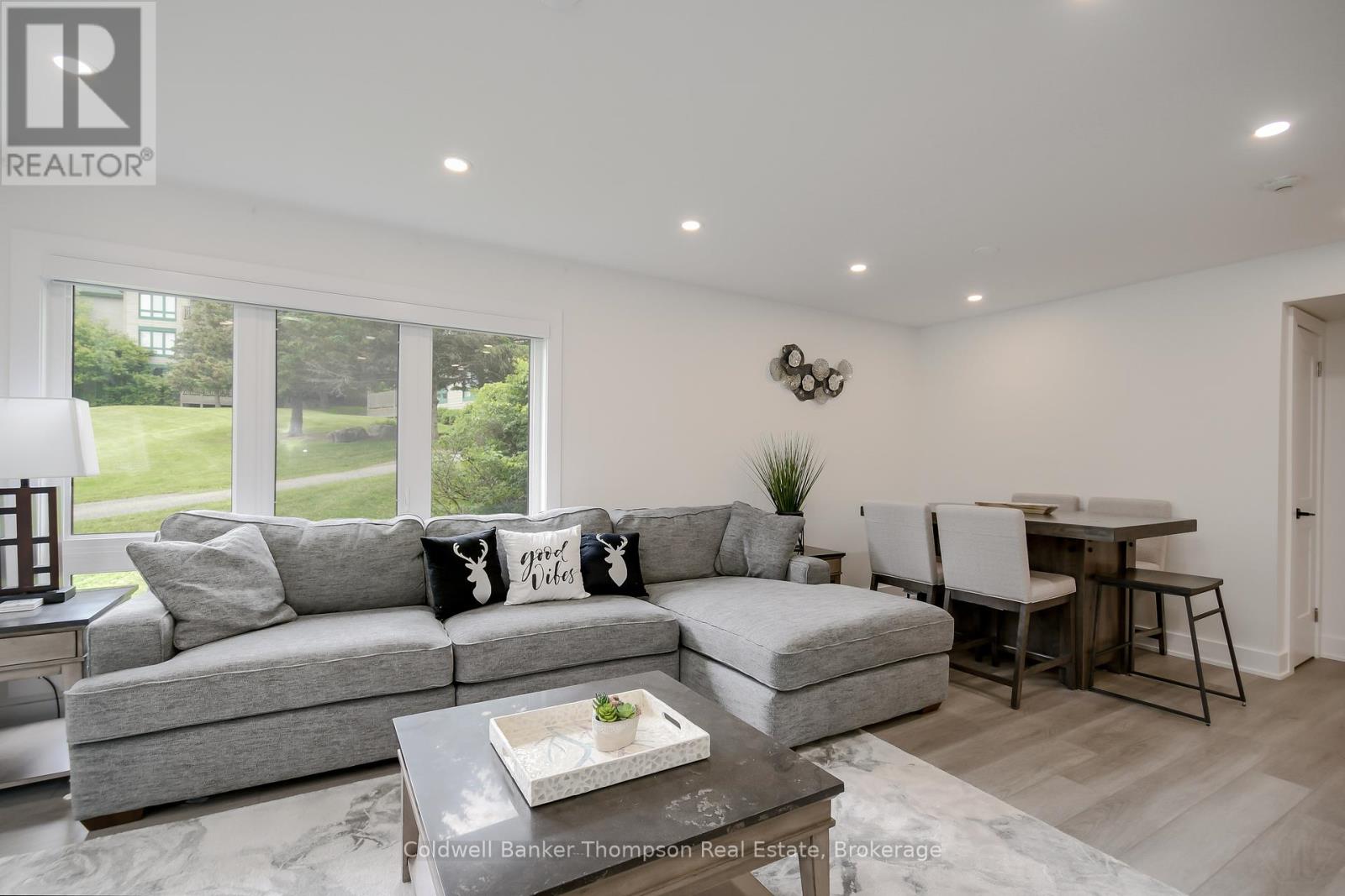 105 - 32 Deerhurst Greens Drive, Huntsville, Ontario  P1H 2E8 - Photo 10 - X12056997