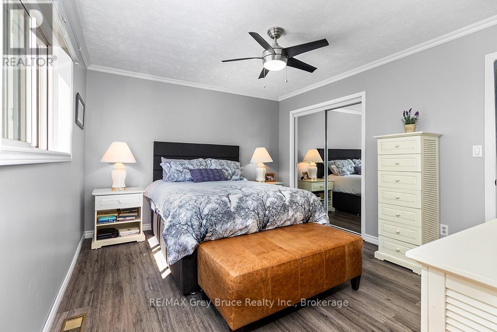 699 20th Street W, Owen Sound, Ontario  N4K 4E1 - Photo 21 - X12057969