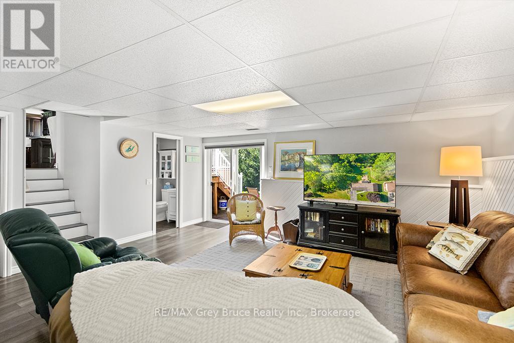 699 20th Street W, Owen Sound, Ontario  N4K 4E1 - Photo 37 - X12057969