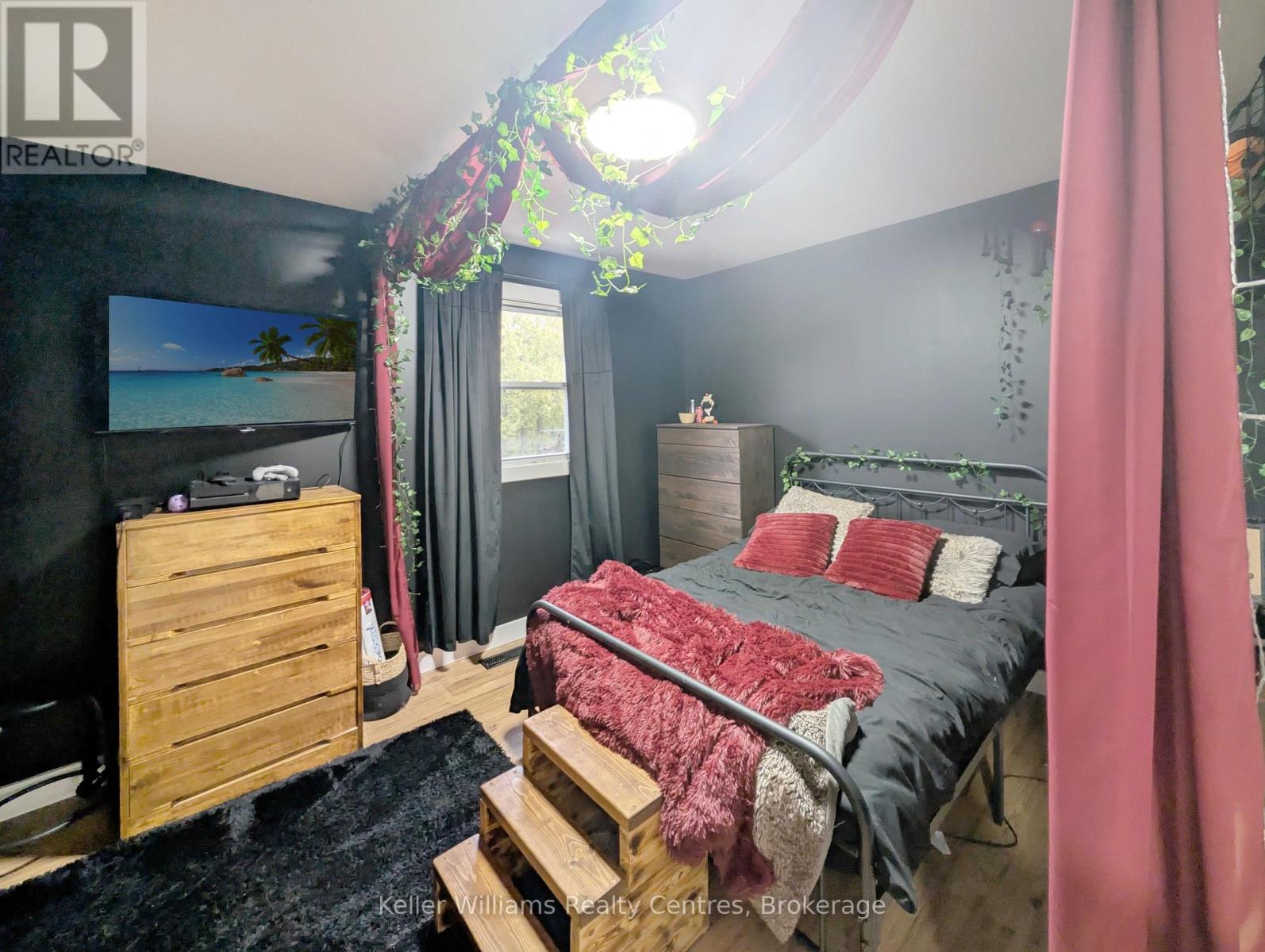 172 Bryant Street, South Bruce Peninsula, Ontario  N0H 2T0 - Photo 25 - X12058144