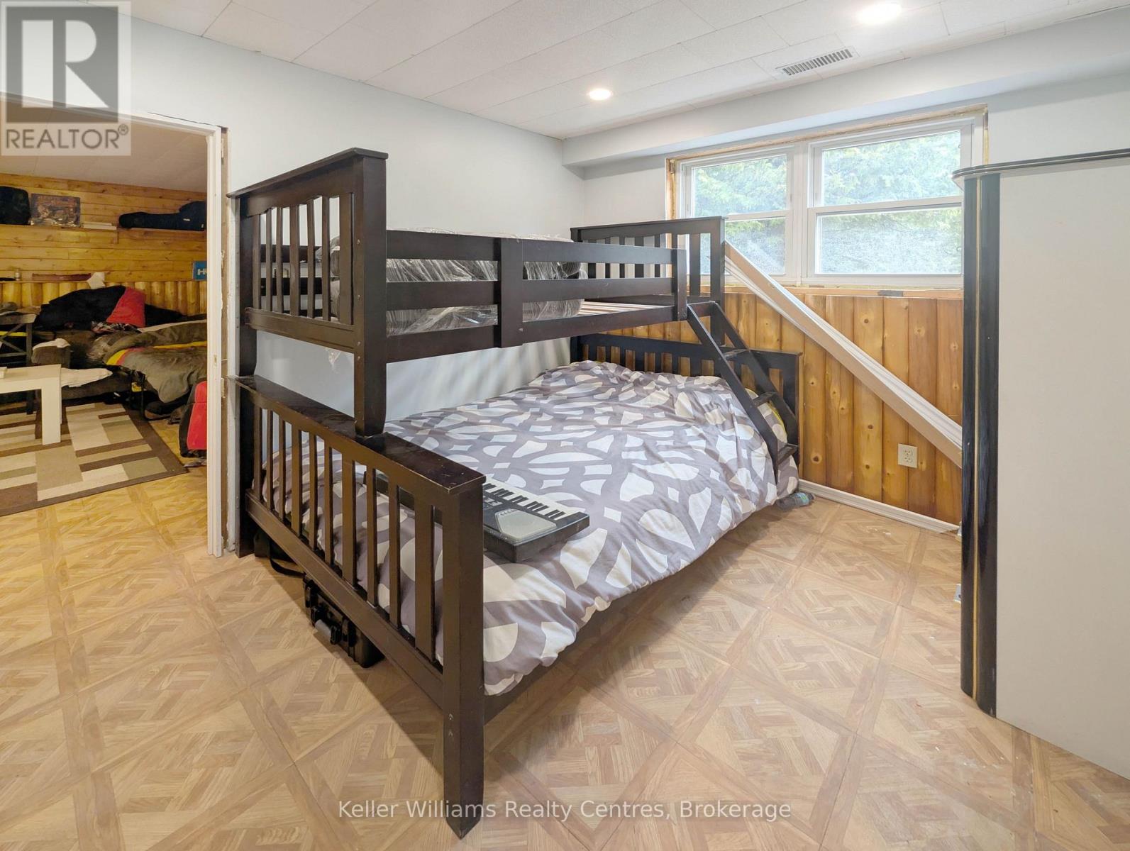 172 Bryant Street, South Bruce Peninsula, Ontario  N0H 2T0 - Photo 38 - X12058144