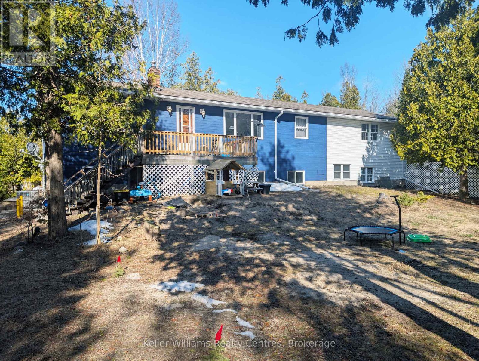 172 Bryant Street, South Bruce Peninsula, Ontario  N0H 2T0 - Photo 4 - X12058144