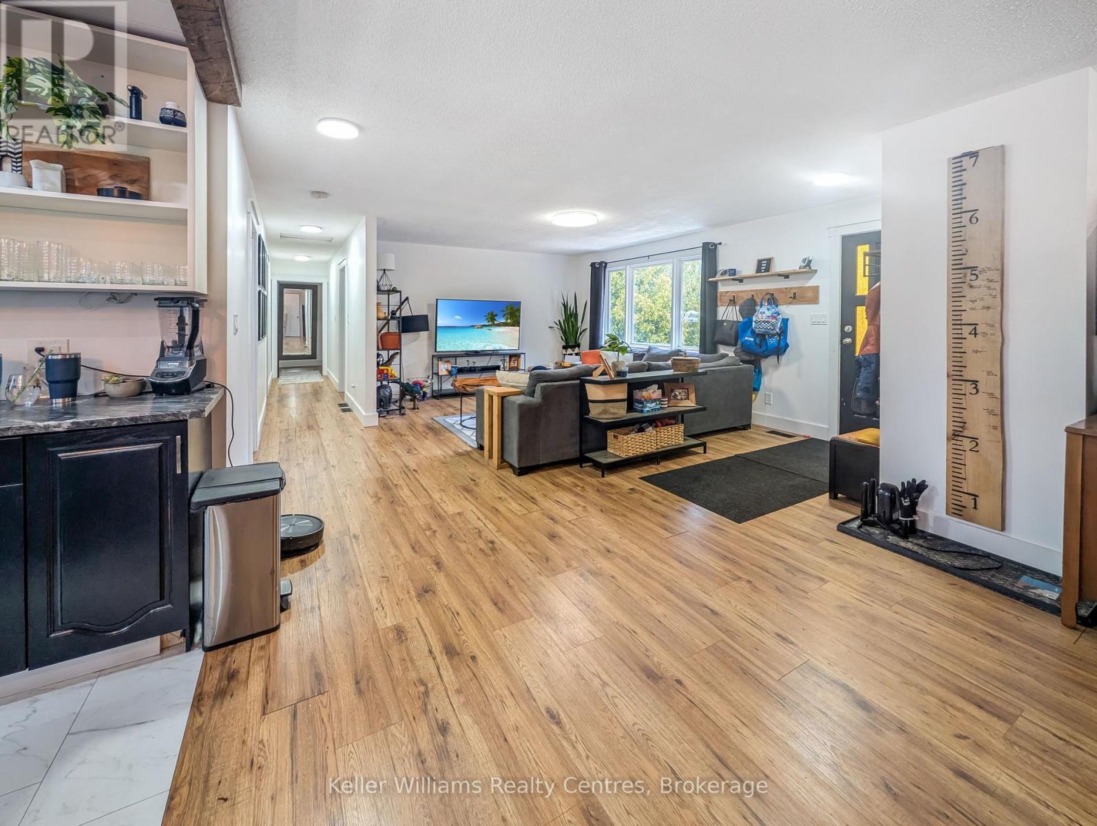 172 Bryant Street, South Bruce Peninsula, Ontario  N0H 2T0 - Photo 8 - X12058144