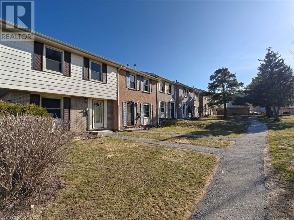 33 Queenston Drive Unit# A, Kitchener, Ontario  N2B 2T8 - Photo 2 - 40712800