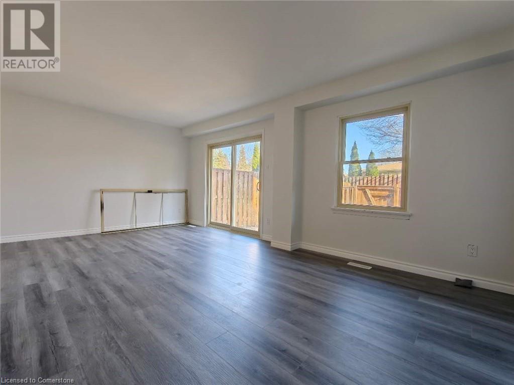 33 Queenston Drive Unit# A, Kitchener, Ontario  N2B 2T8 - Photo 6 - 40712800