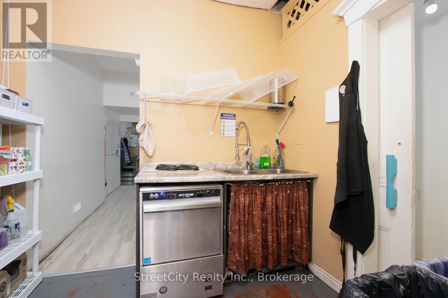 145 Queen Street E, St. Marys, Ontario  N4X 1B4 - Photo 24 - X12059047