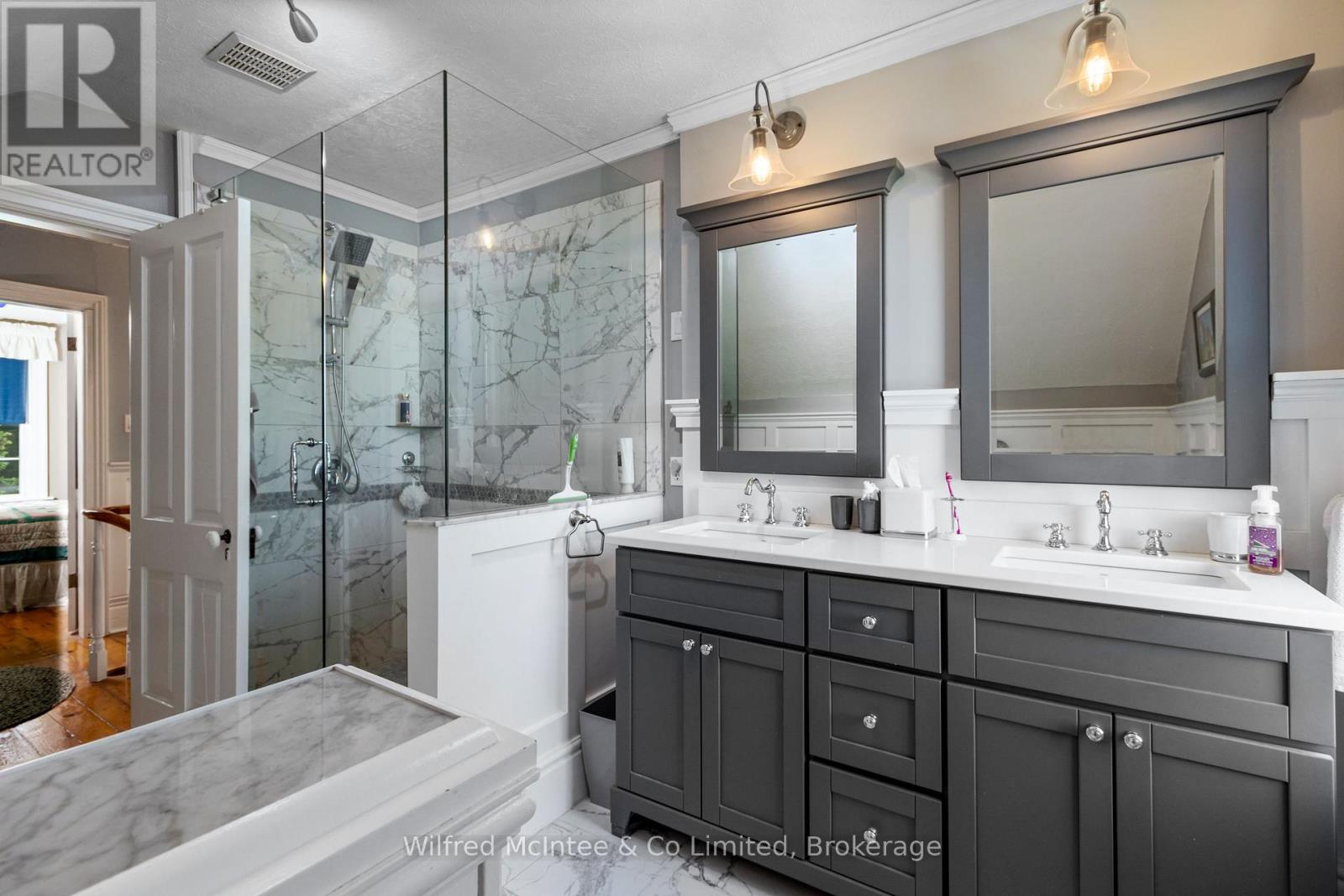 952 Bruce Road 23, Kincardine, Ontario  N0G 2T0 - Photo 14 - X12059209