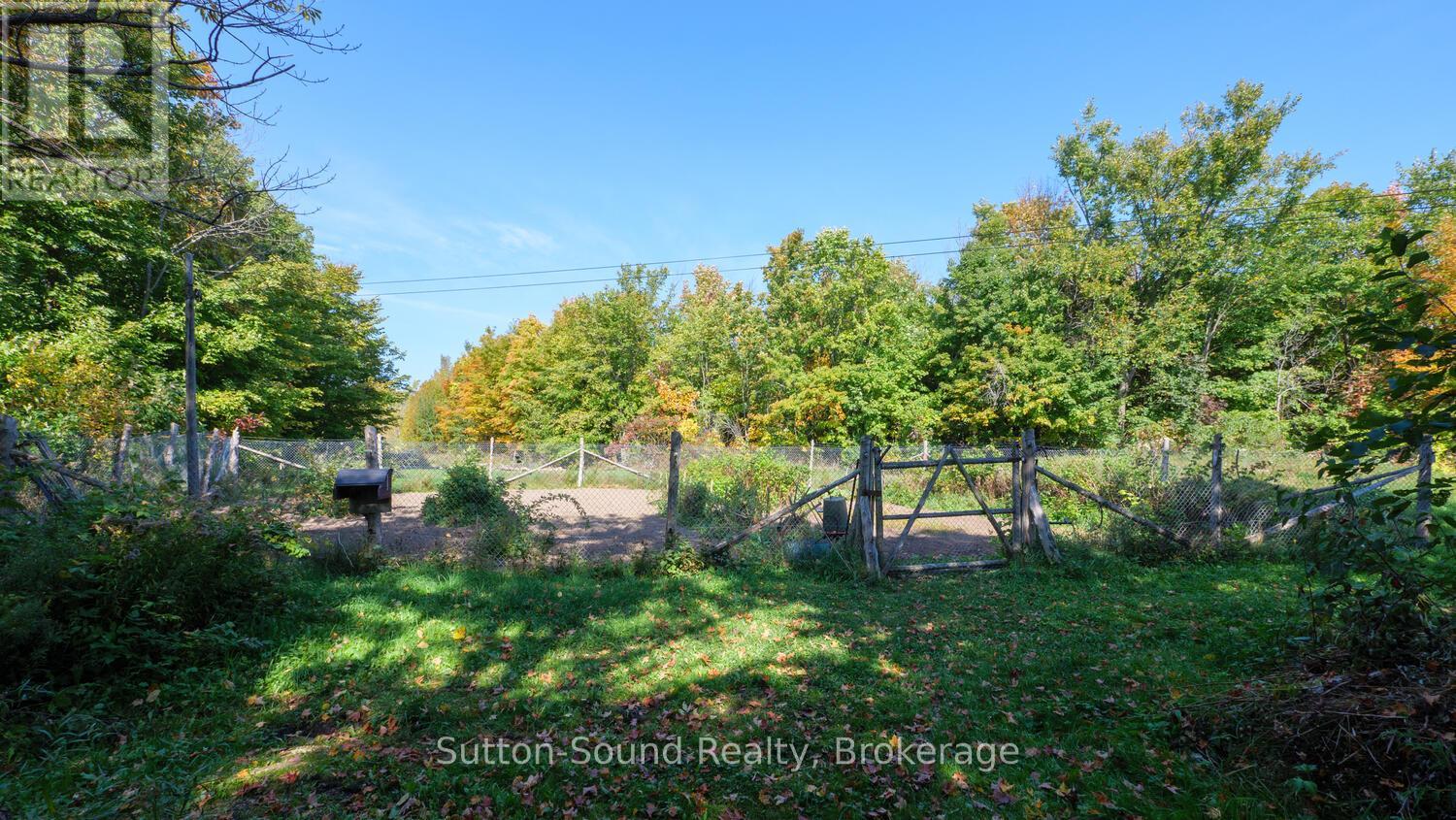43 Bartley Drive, Northern Bruce Peninsula, Ontario  N0H 1Z0 - Photo 24 - X12059500
