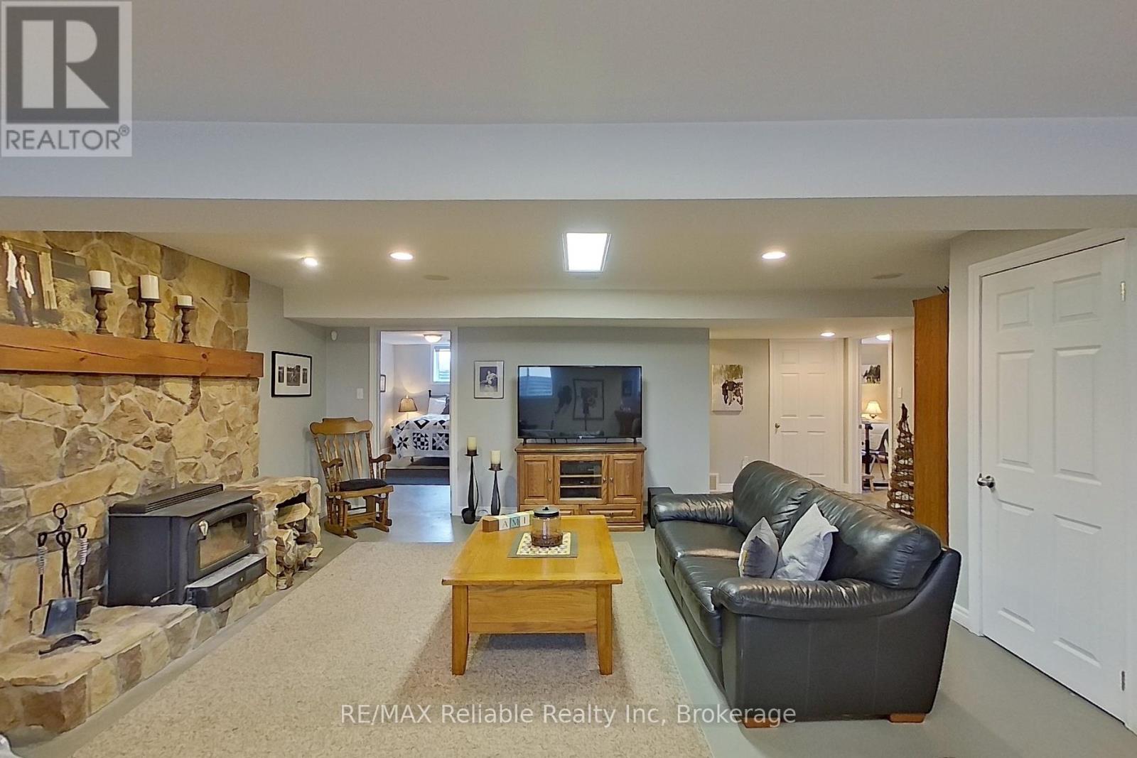 33859 Golf Course Road, Ashfield-Colborne-Wawanosh, Ontario  N7A 3Y3 - Photo 32 - X12059584