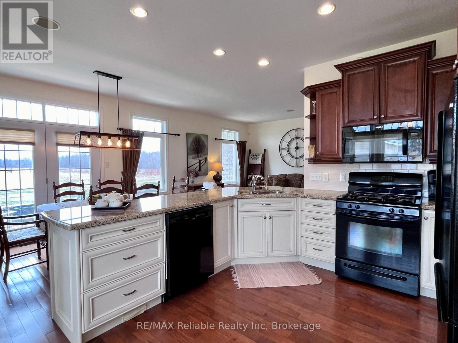 33859 Golf Course Road, Ashfield-Colborne-Wawanosh, Ontario  N7A 3Y3 - Photo 8 - X12059584