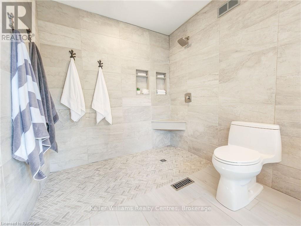 9 Kathleen Avenue, South Bruce Peninsula, Ontario  N0H 2T0 - Photo 37 - X12060038