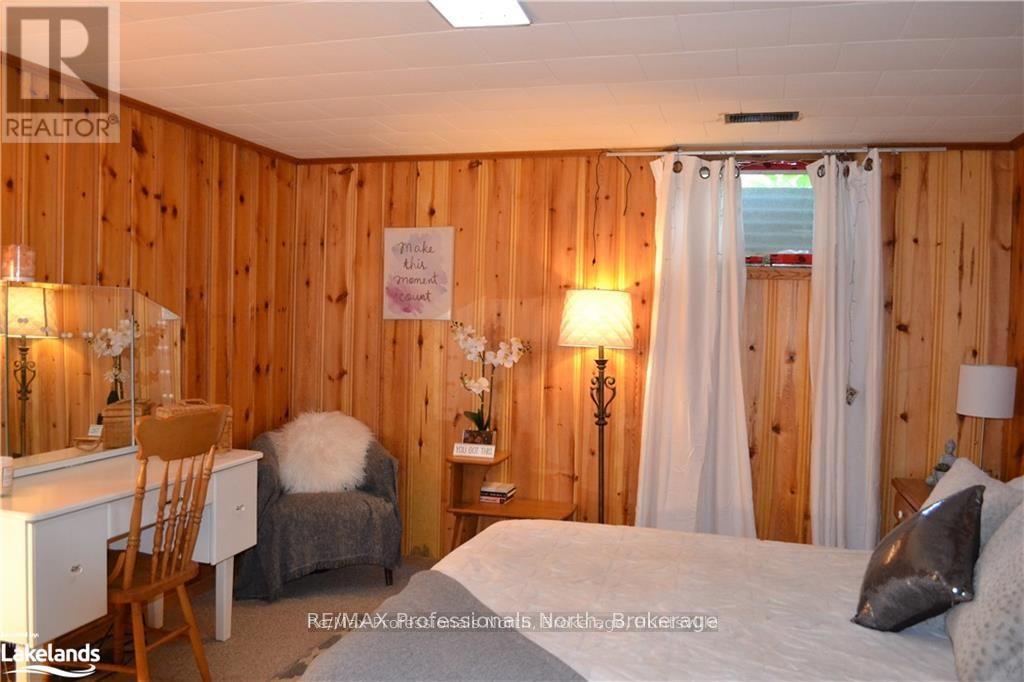 27 Meadow Park Drive, Huntsville, Ontario  P1H 1G2 - Photo 18 - X12060180