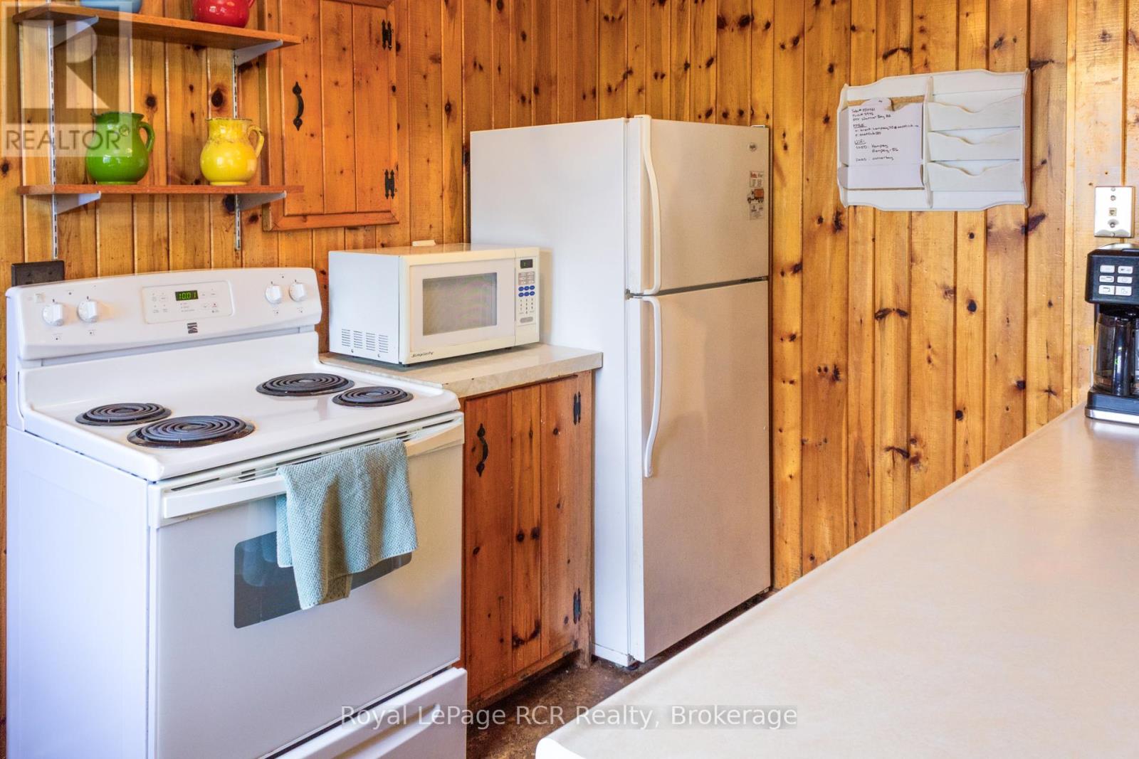 594 Warner Bay Road, Northern Bruce Peninsula, Ontario  N0H 2R0 - Photo 18 - X12060903