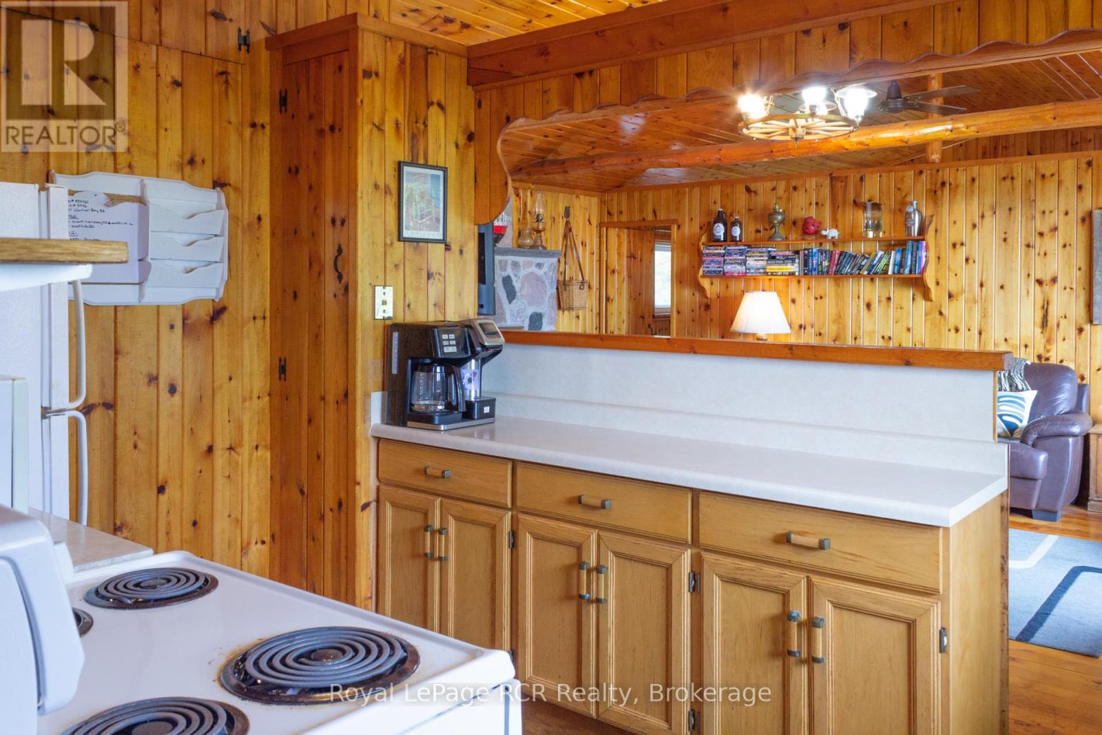 594 Warner Bay Road, Northern Bruce Peninsula, Ontario  N0H 2R0 - Photo 20 - X12060903