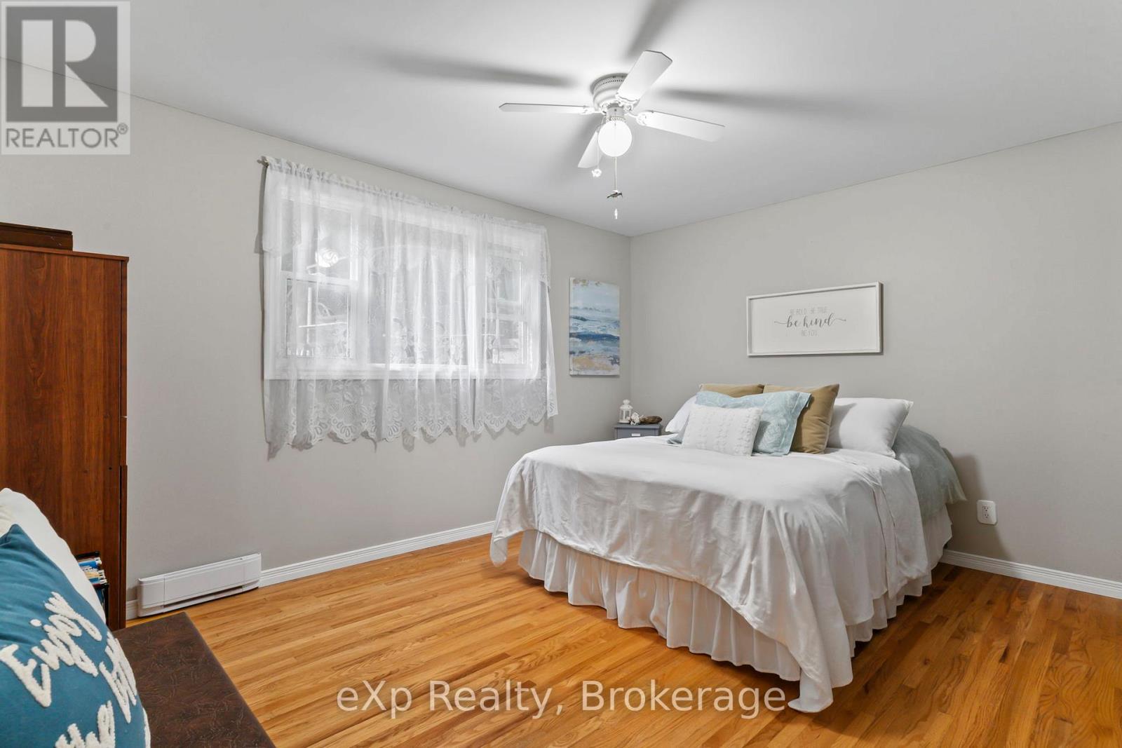 47 Water Street, Northern Bruce Peninsula, Ontario  N0H 2T0 - Photo 19 - X12061392