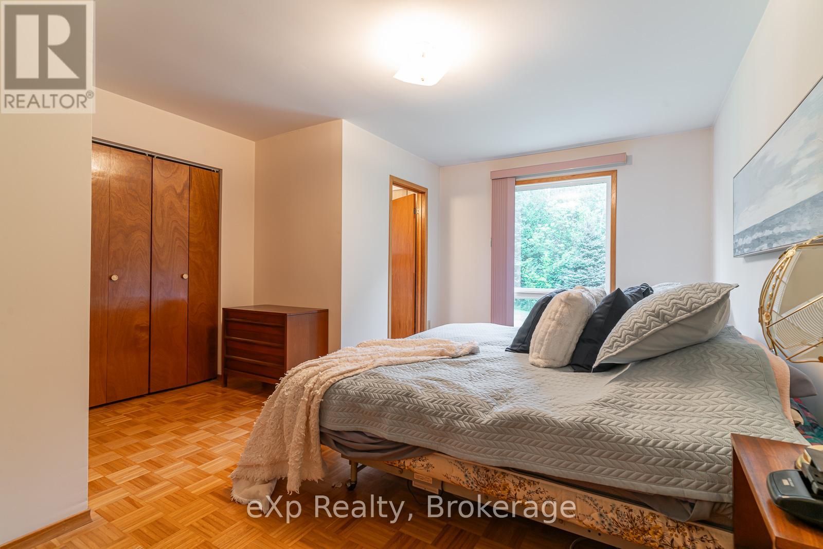 27 Bell Drive, Northern Bruce Peninsula, Ontario  N0H 1X0 - Photo 22 - X12061396