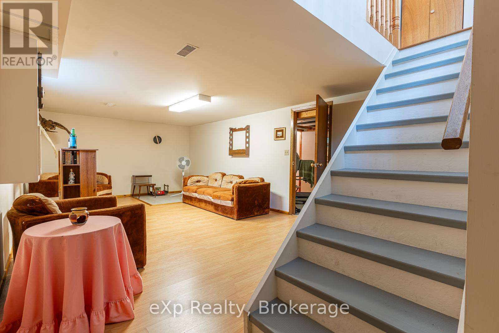 27 Bell Drive, Northern Bruce Peninsula, Ontario  N0H 1X0 - Photo 24 - X12061396