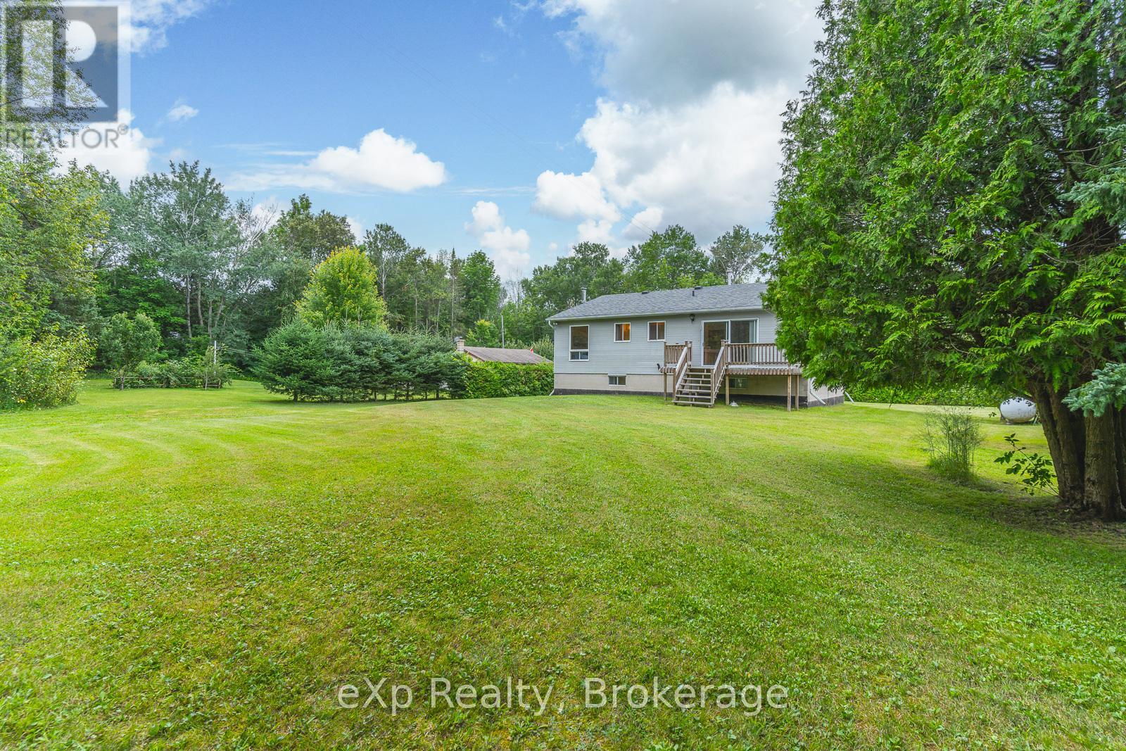 27 Bell Drive, Northern Bruce Peninsula, Ontario  N0H 1X0 - Photo 38 - X12061396