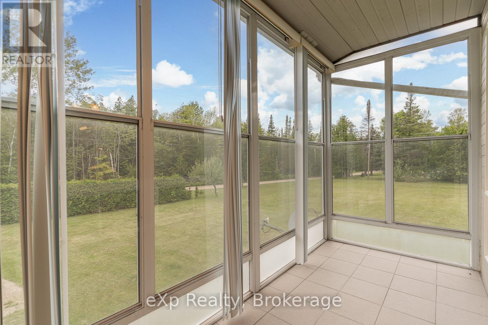 27 Bell Drive, Northern Bruce Peninsula, Ontario  N0H 1X0 - Photo 7 - X12061396