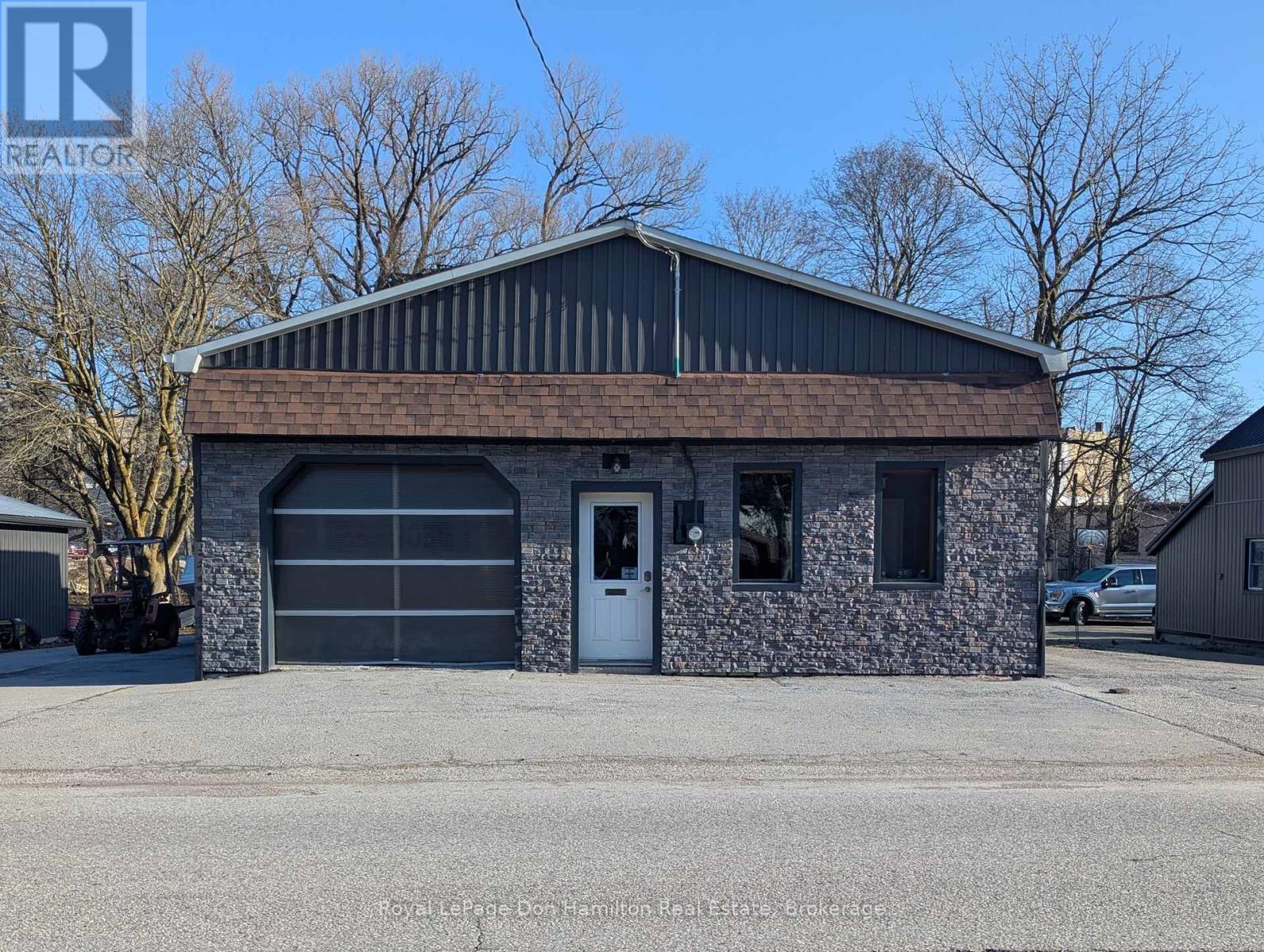 39 MILL STREET, Minto, Ontario