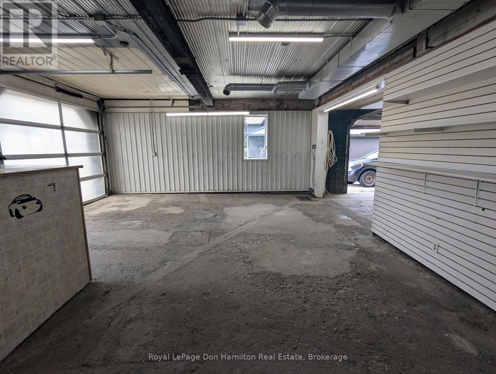 39 Mill Street, Minto, Ontario  N0G 1Z0 - Photo 11 - X12061603