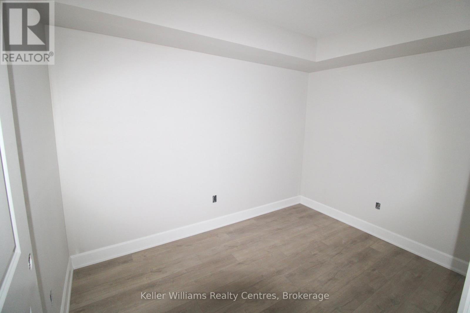 738 18th Street, Hanover, Ontario  N4N 0C7 - Photo 12 - X12061910