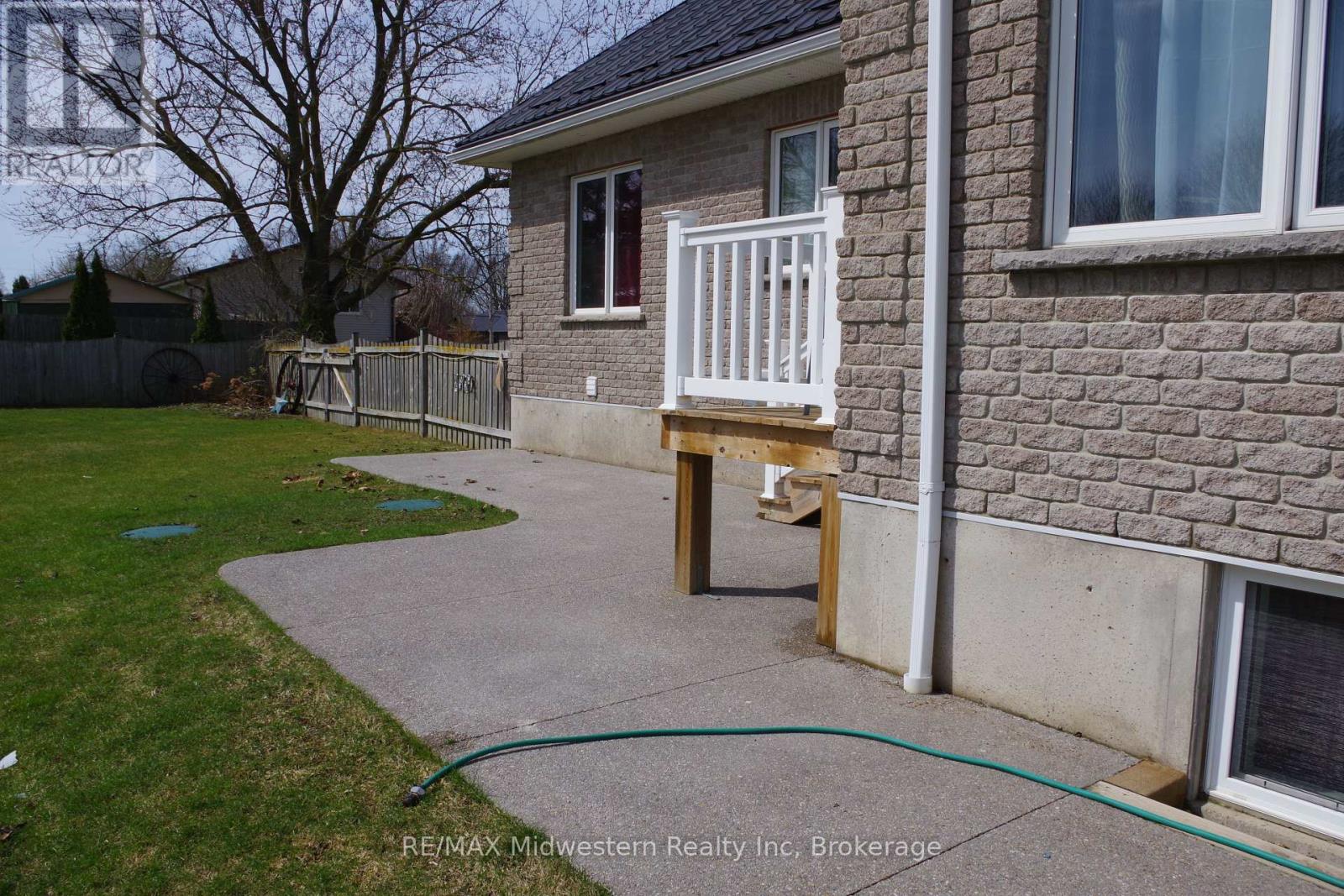 161 Brock Street, West Perth, Ontario  N0K 1P0 - Photo 10 - X12062048