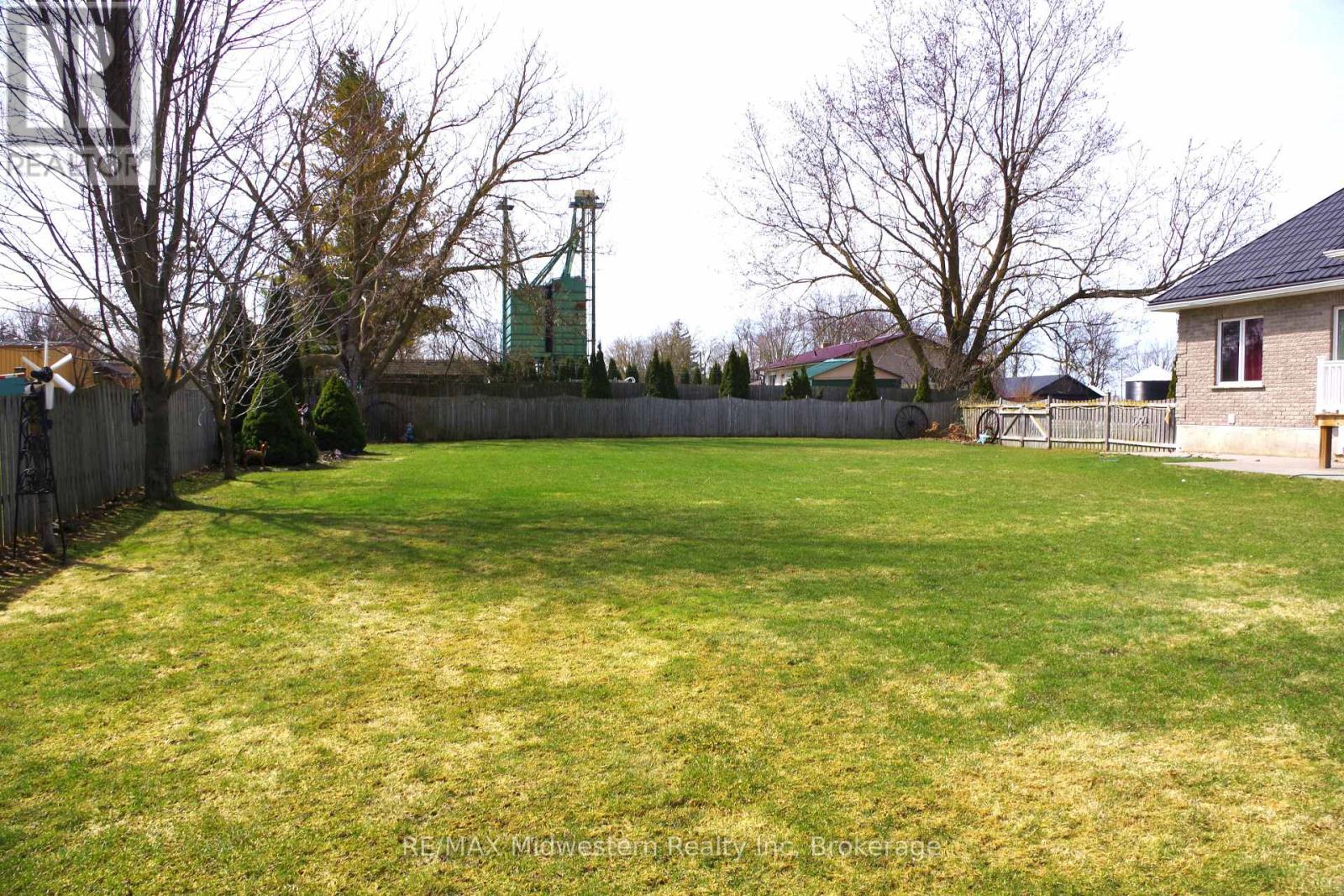 161 Brock Street, West Perth, Ontario  N0K 1P0 - Photo 12 - X12062048