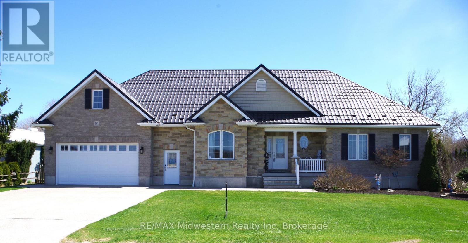161 Brock Street, West Perth, Ontario  N0K 1P0 - Photo 3 - X12062048