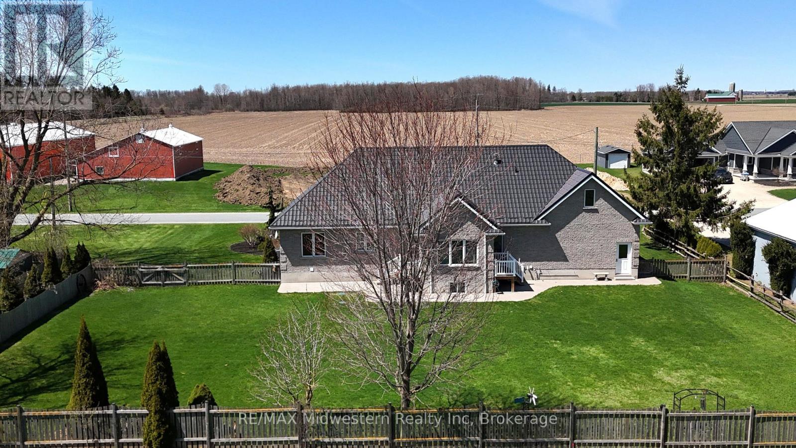 161 Brock Street, West Perth, Ontario  N0K 1P0 - Photo 8 - X12062048
