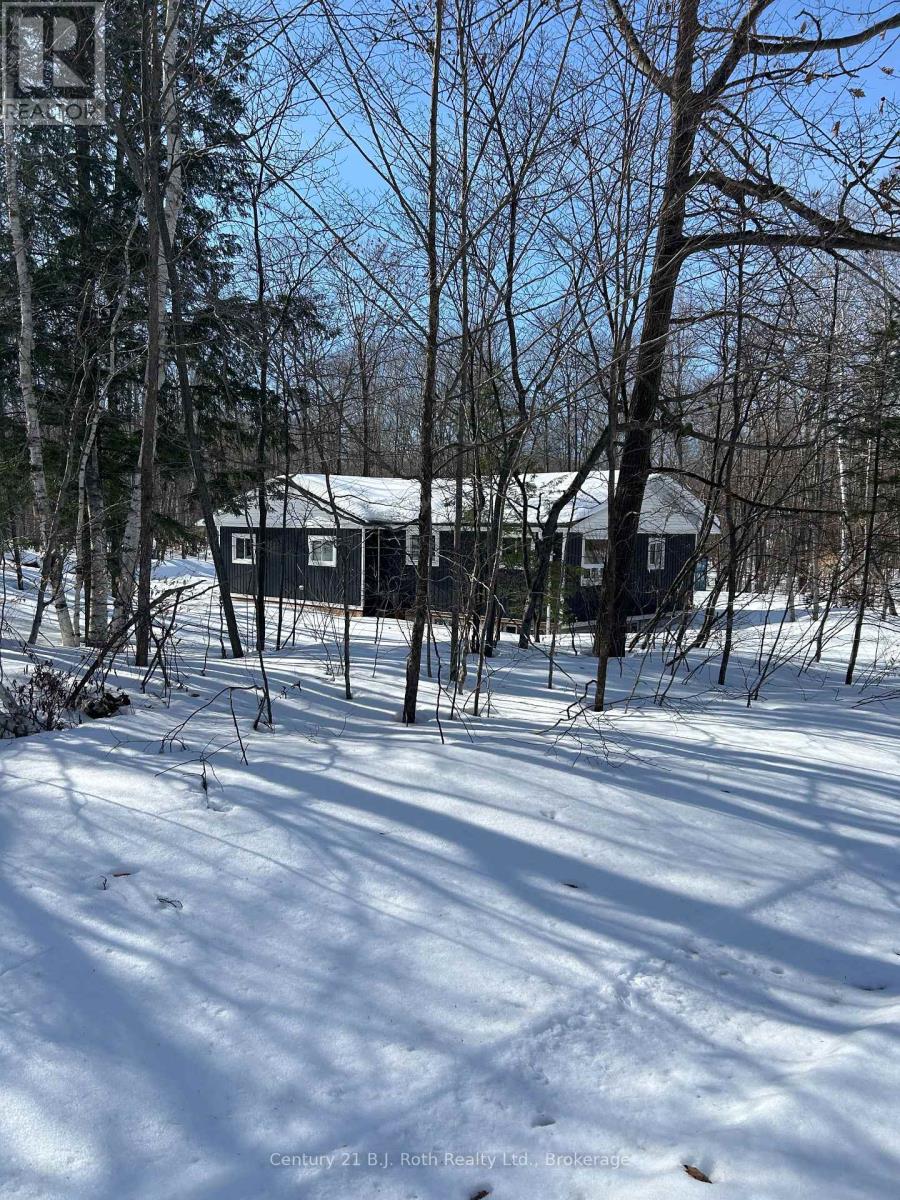 1 Waagosh Miikaans Lane, Christian Island 30, Ontario  L9M 0A9 - Photo 5 - S12062573
