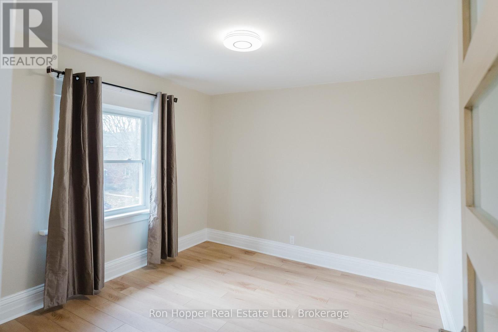 539 4th Avenue E, Owen Sound, Ontario  N4K 2N1 - Photo 16 - X12062696